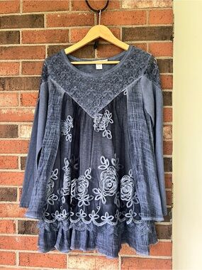 FERATELLI Whimsigoth Lace Floral Embroidered Tunic Top Blue Medium Cottagecore